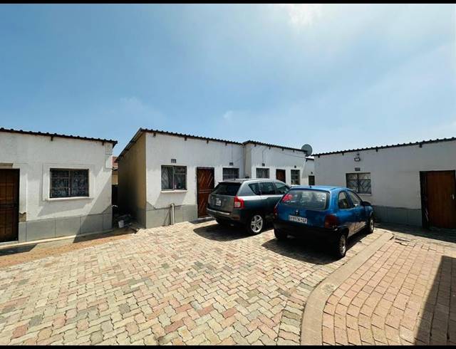 9 BEDROOM HOUSE FOR SALE IN DELVILLE